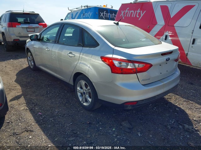 Ford FOCUS SE 2014 1FADP3F22EL347901 Image 3