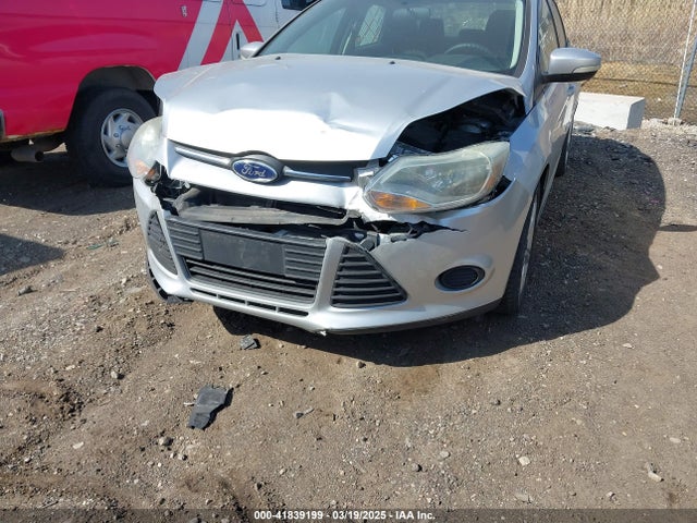 Ford FOCUS SE 2014 1FADP3F22EL347901 Image 6