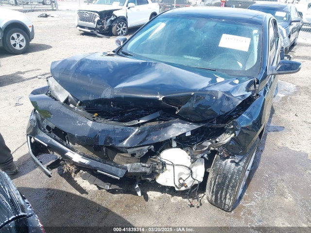1G1ZD5ST2JF134385 Chevrolet MALIBU LT