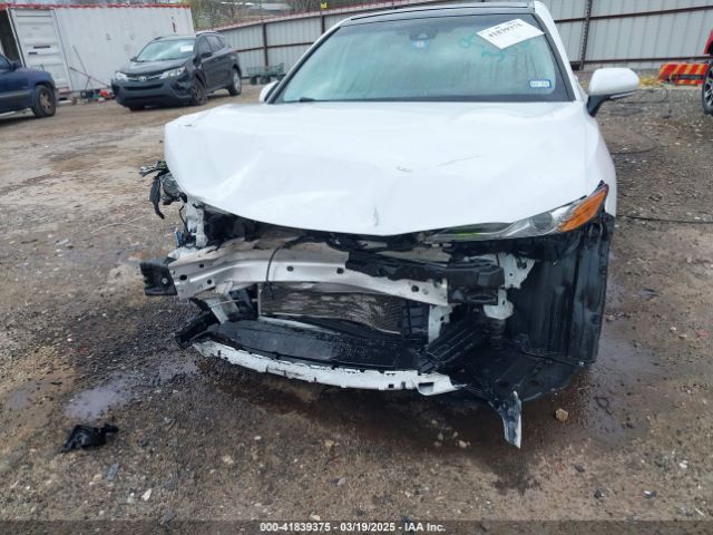 4T1B61HK5KU839734 Toyota CAMRY XSE