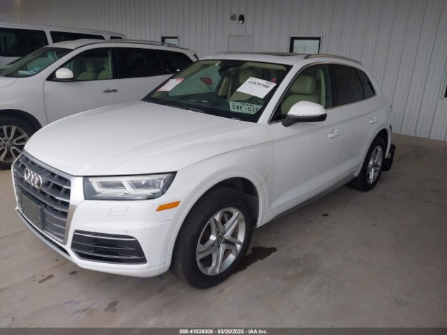 WA1BNAFY4J2034388 Audi Q5 2.0t Premium/2.0t Tech Premium