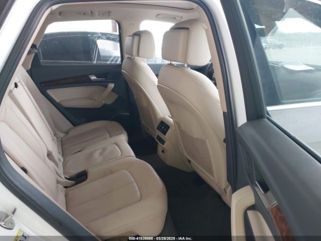 WA1BNAFY4J2034388 Audi Q5 2.0t Premium/2.0t Tech Premium