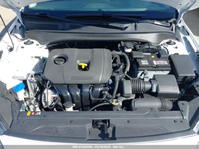 3KPF24AD3ME283990 KIA Forte Lxs