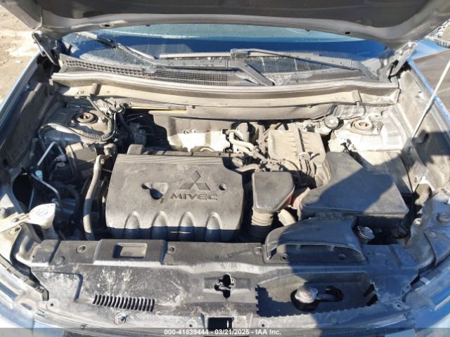 2016 MITSUBISHI OUTLANDER JA4AZ3A30GZ039451 Photo 9