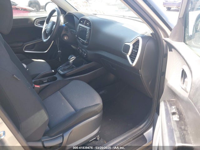 KNDJ23AU6N7828781 KIA SOUL LX