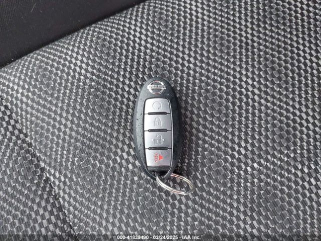 JN1BJ1CR7KW351870 Nissan Rogue Sport Sv