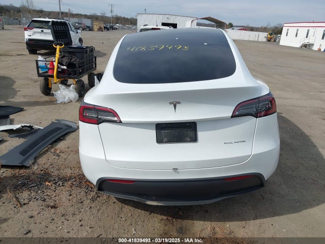 7SAYGDEE3RA258490 Tesla Model Y Long Range Dual Motor All-wheel Drive