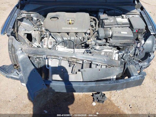 5NPD84LF3JH241539 Hyundai ELANTRA SEL