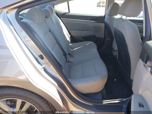 5NPD84LF3JH241539 Hyundai ELANTRA SEL