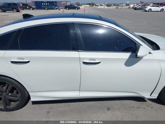 1HGCV1F35JA235643 Honda Accord Sport