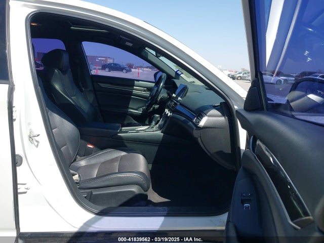 1HGCV1F35JA235643 Honda Accord Sport