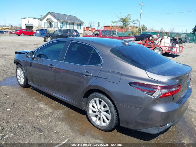4T1C11AK5MU563426 Toyota CAMRY LE