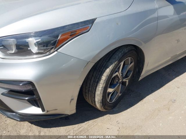 3KPF24AD3KE132161 KIA Forte Lxs
