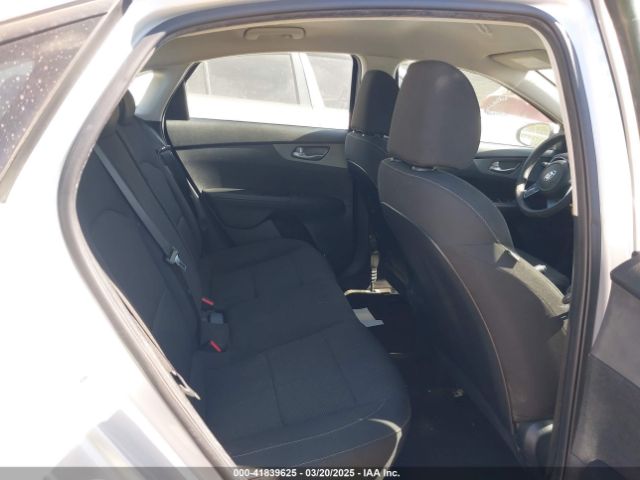 3KPF24AD3KE132161 KIA Forte Lxs