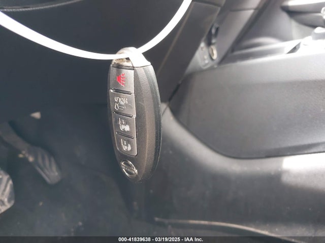 JN1BJ1CR6JW281776 Nissan Rogue Sport Sv