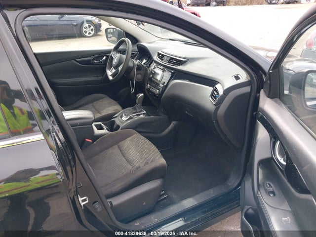 JN1BJ1CR6JW281776 Nissan Rogue Sport Sv