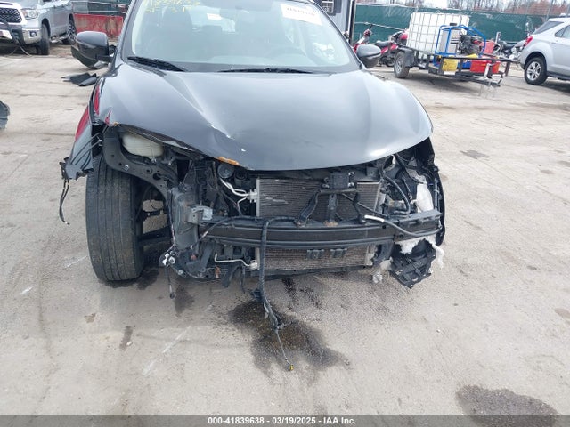 JN1BJ1CR6JW281776 Nissan Rogue Sport Sv
