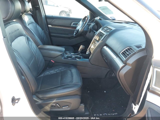 Ford Explorer Platinum 2017 1FM5K8HT9HGA78465 Image 5
