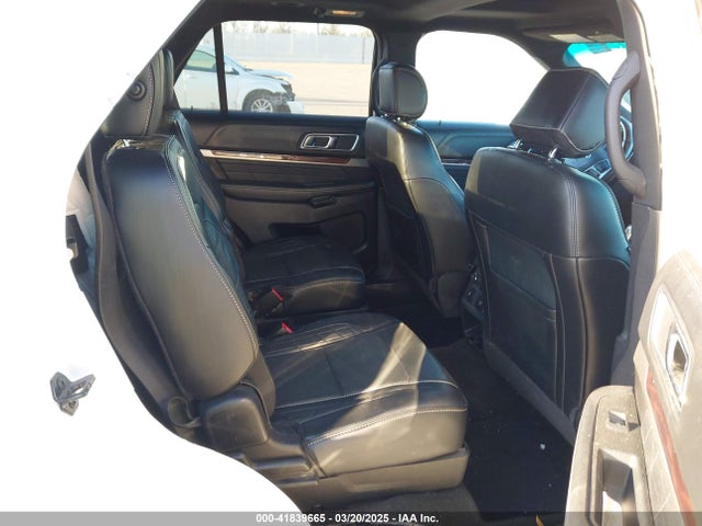 Ford Explorer Platinum 2017 1FM5K8HT9HGA78465 Image 8