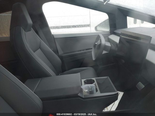 2024 TESLA CYBERTRUCK 7G2CEHEE4RA054072 Photo 4