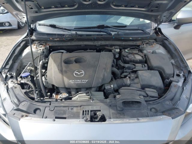 3MZBM1L77FM138326 Mazda Mazda3 I Touring