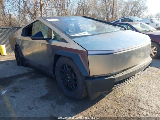 2025 TESLA CYBERTRUCK 7G2CEHEE9SA061735 Photo 0