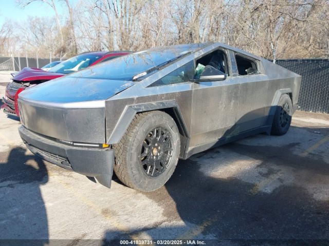 2025 TESLA CYBERTRUCK 7G2CEHEE9SA061735 Photo 1
