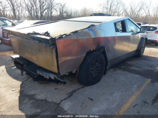 2025 TESLA CYBERTRUCK 7G2CEHEE9SA061735 Photo 3