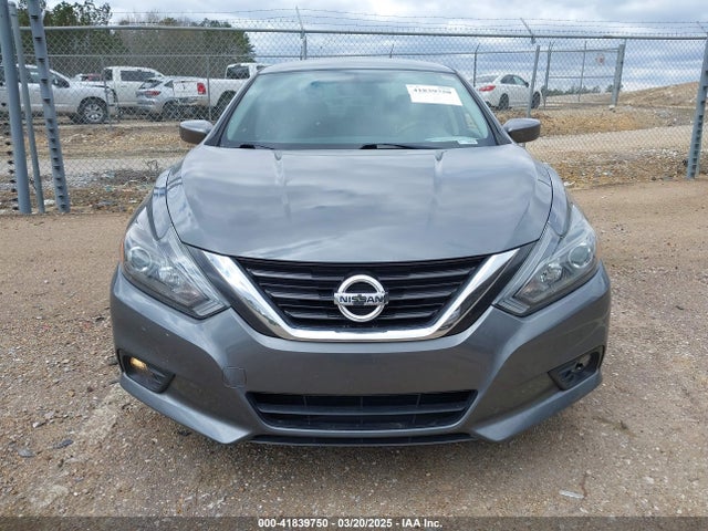 1N4AL3AP5JC141046 Nissan 2018