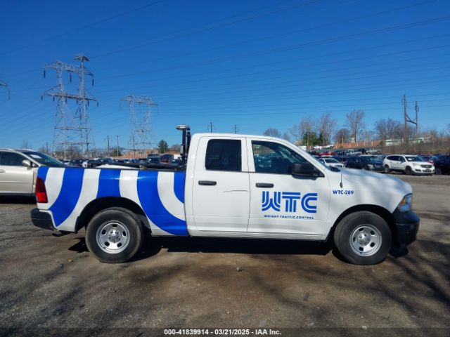 1C6RR6FG5NS229670 RAM 1500 Classic Tradesman  4x2 6'4 Box