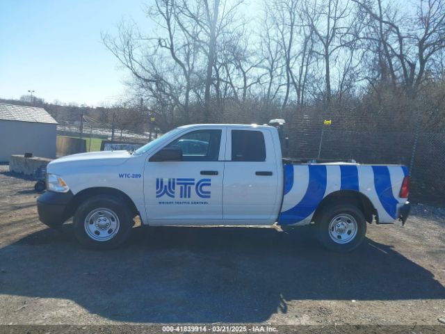 1C6RR6FG5NS229670 RAM 1500 Classic Tradesman  4x2 6'4 Box