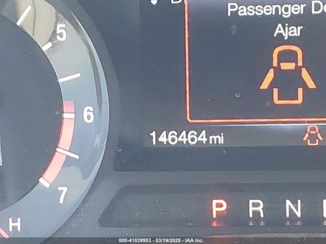 1FMJU1HT1GEF08323 Ford Expedition Xlt