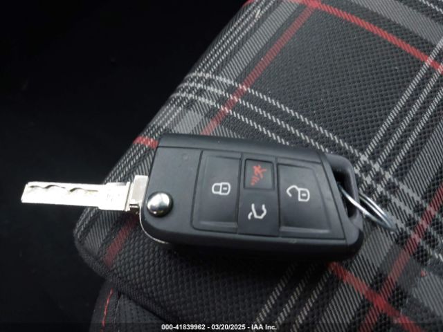 2018 VOLKSWAGEN GOLF GTI 3VW447AU5JM293678 Photo 10