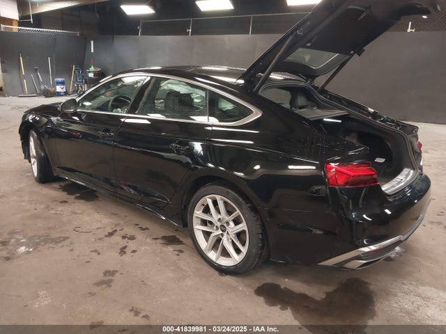 2024 AUDI A5 SPORTBACK WAUDACF52RA017082 Photo 2