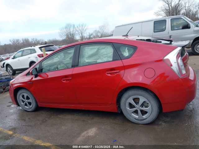 JTDKN3DU7E1833935 Toyota Prius Three
