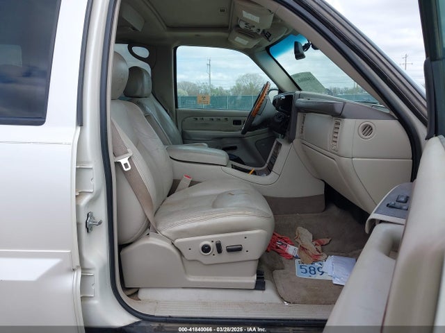 2004 CADILLAC ESCALADE ESV 3GYFK66N84G242881 Photo 4