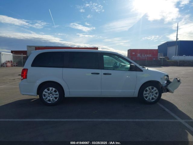 2C4RDGBGXKR682747 Dodge Grand Caravan Se