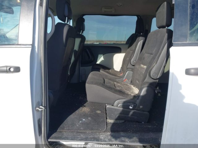 2C4RDGBGXKR682747 Dodge Grand Caravan Se