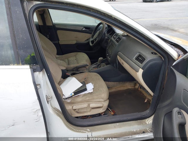 3VWD07AJ8FM261767 Volkswagen Jetta 1.8t Se