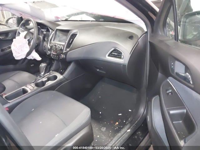 1G1BE5SM1H7113331 Chevrolet Cruze Lt Auto