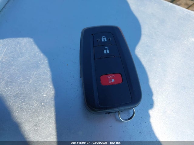 JTDKBRFU9J3061915 Toyota Prius Two
