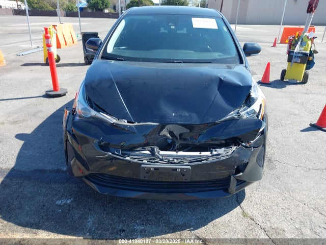 JTDKBRFU9J3061915 Toyota Prius Two