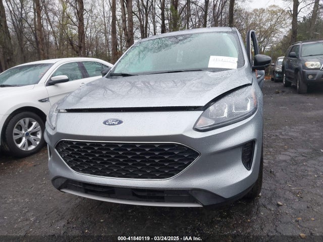 1FMCU9G60NUB55451 Ford ESCAPE SE