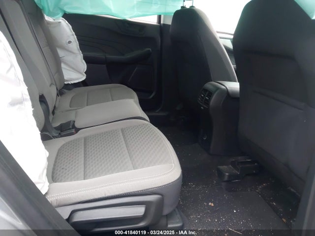 1FMCU9G60NUB55451 Ford ESCAPE SE