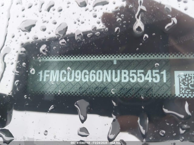 1FMCU9G60NUB55451 Ford ESCAPE SE