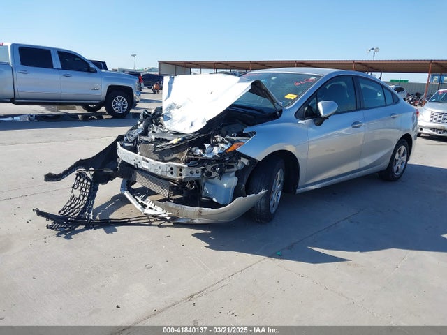 1G1BC5SM1J7225123 Chevrolet Cruze Ls Auto