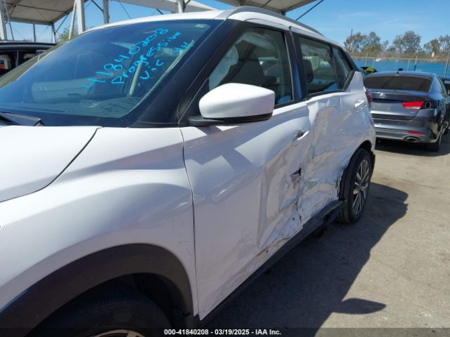 3N1CP5CV9NL486432 Nissan Kicks Sv Xtronic Cvt
