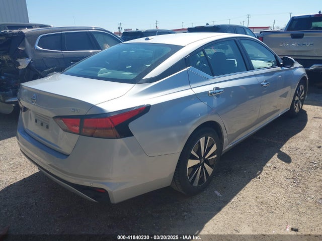 1N4BL4DV1NN365493 Nissan Altima Sv Fwd