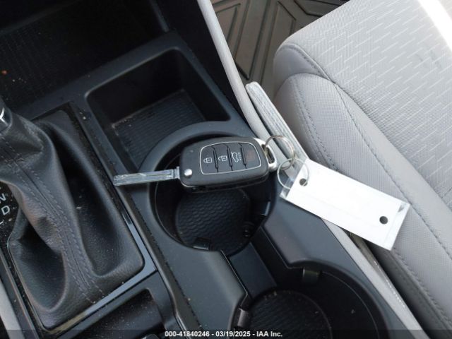KM8J23A45KU921641 Hyundai TUCSON SE