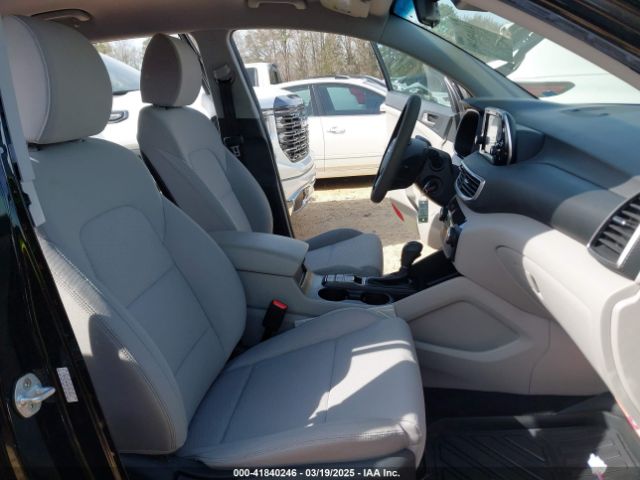 KM8J23A45KU921641 Hyundai TUCSON SE